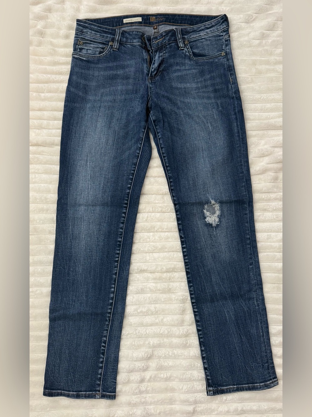 Kut from the Kloth Dark Blue Straight Leg Jeans with Knee Distress